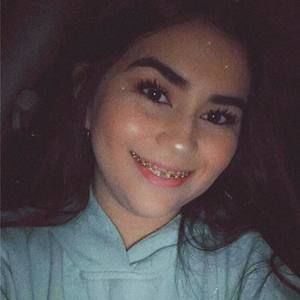 Meet your Posher, Neslihan